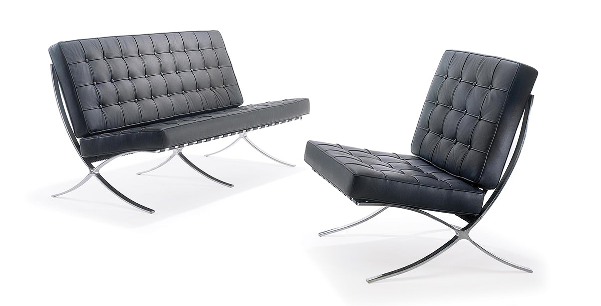 Classic reception seating arrangement in black with chrome detailing